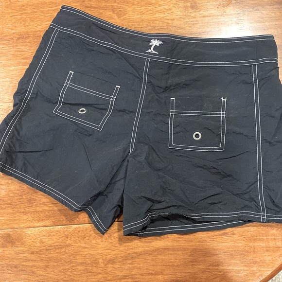 Tommy Bahama Board shorts - Picture 2 of 3